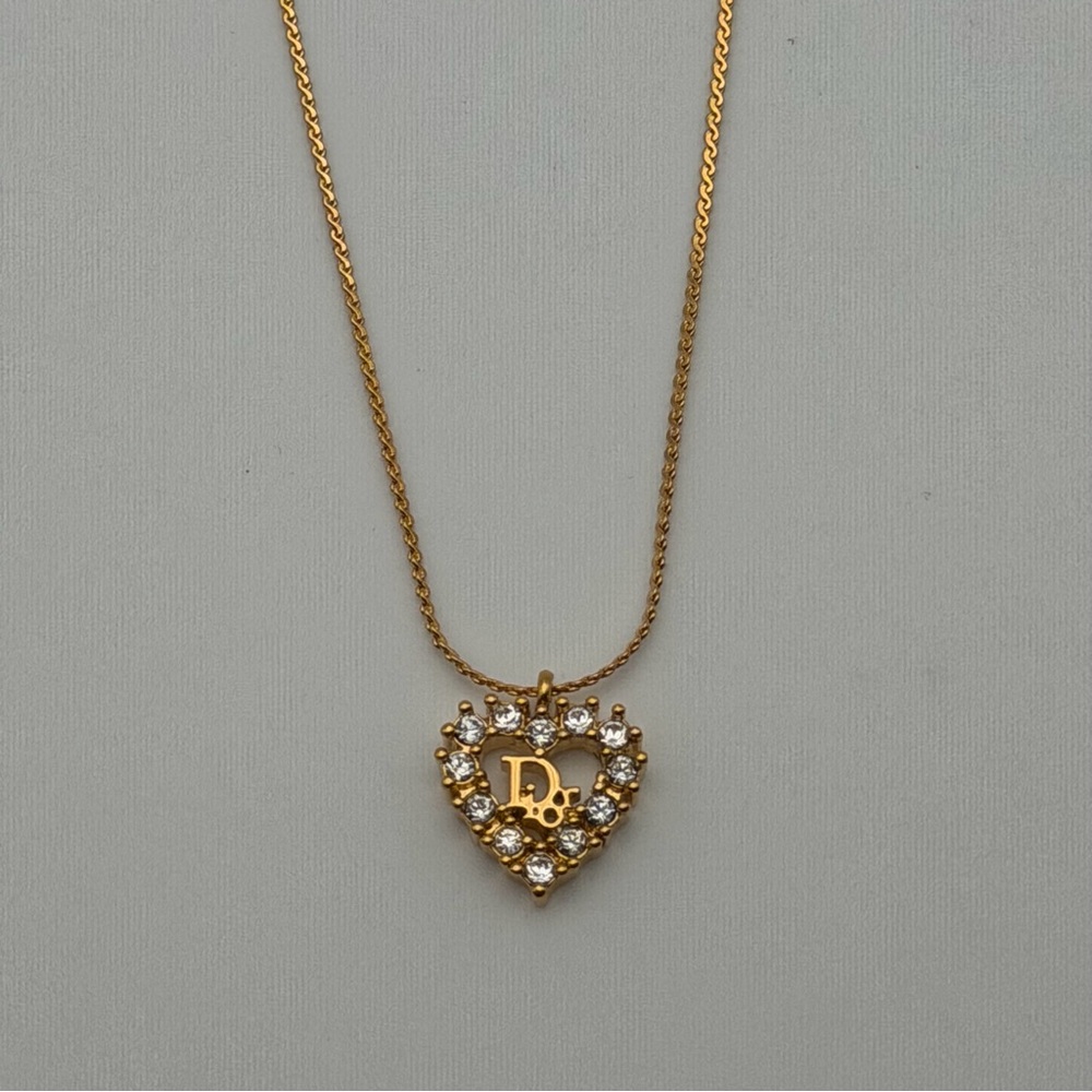 Gold Heart Pendant Necklace - Picture 2 of 8